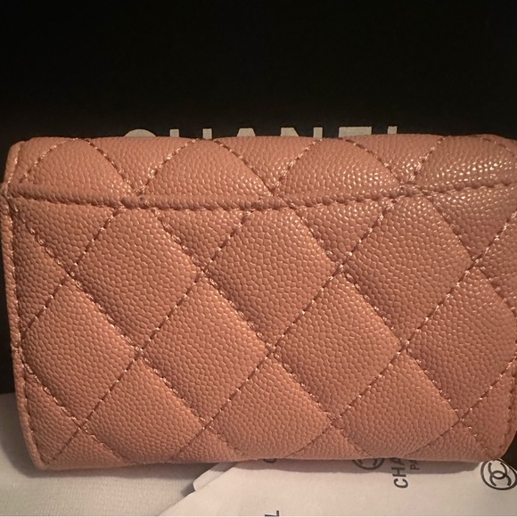 Small Wallet Pink caviar - Picture 2 of 3